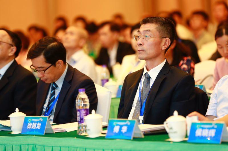 探索未来，澳门正版免费资本车的机遇与挑战，澳门正版免费资本车，机遇与挑战的探索之路