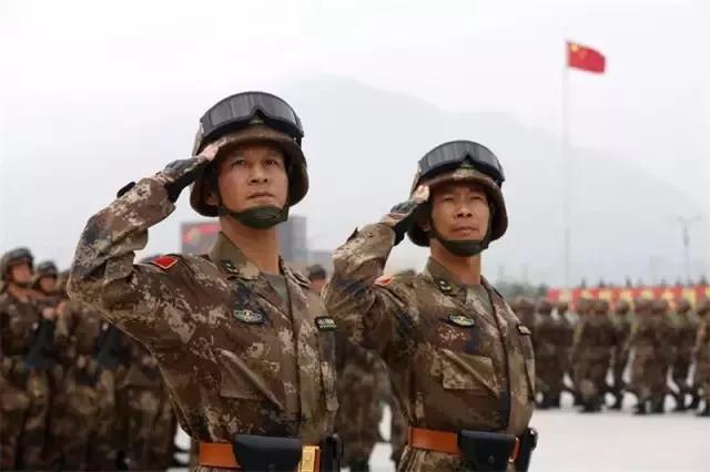 集团军军长和战区副司令，职责与地位的对比，集团军军长与战区副司令，职责与地位对比分析