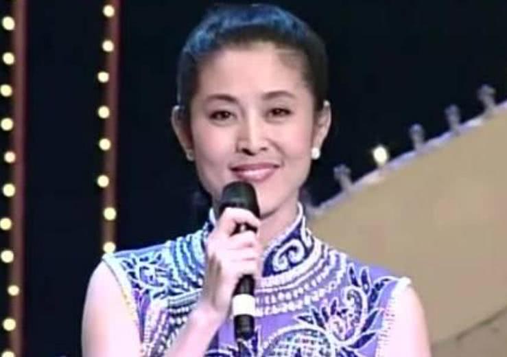 揭秘丁晓君老公的真实面貌，照片背后的故事，丁晓君老公的真实面貌揭秘，照片背后的故事曝光