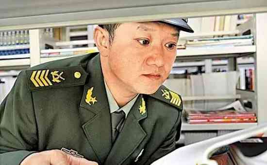 印春荣中将退休原因分析，印春荣中将退休原因深度解析