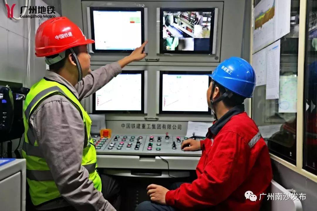 直-18机身宽度的探索与解析，直-18机身宽度揭秘与解析