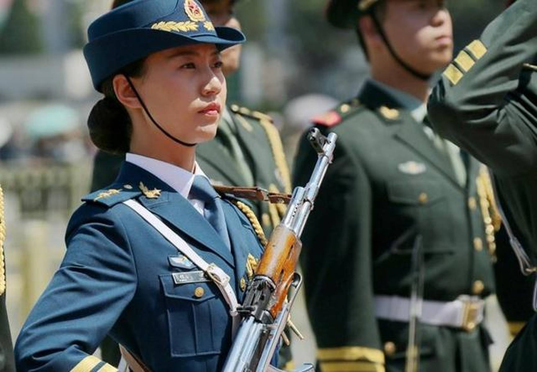 中国女兵 第3页