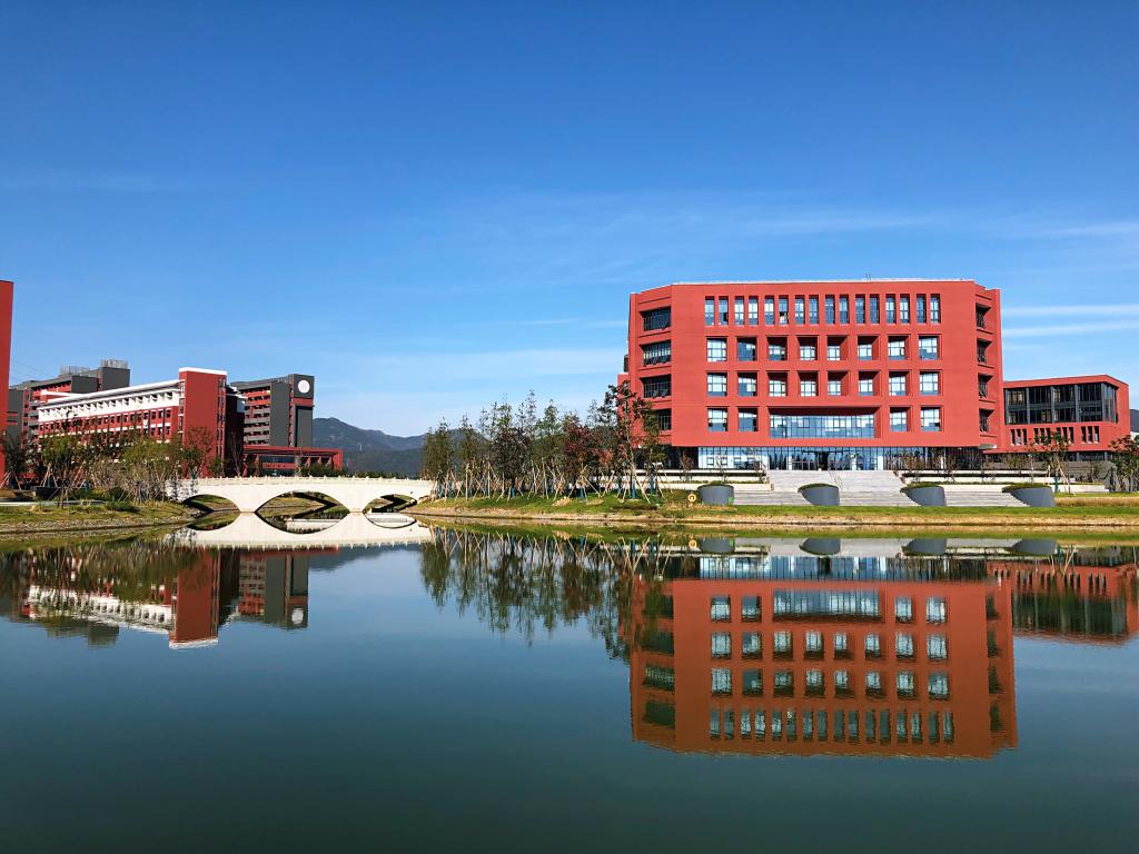 宁波大学，历史底蕴与现代风采的交融，宁波大学，历史底蕴与现代风采的碰撞与交融