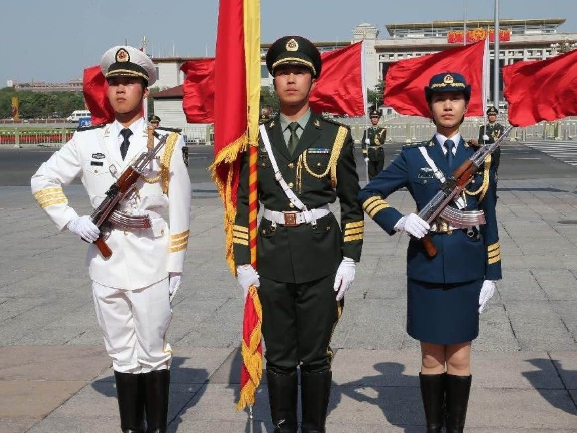 中国三军仪仗队