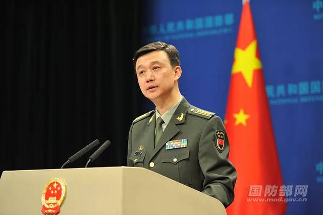 国防大学教授李莉，令人难以理解的言行与争议背后的问题探讨，国防大学教授李莉的争议言行与问题探讨深度解析