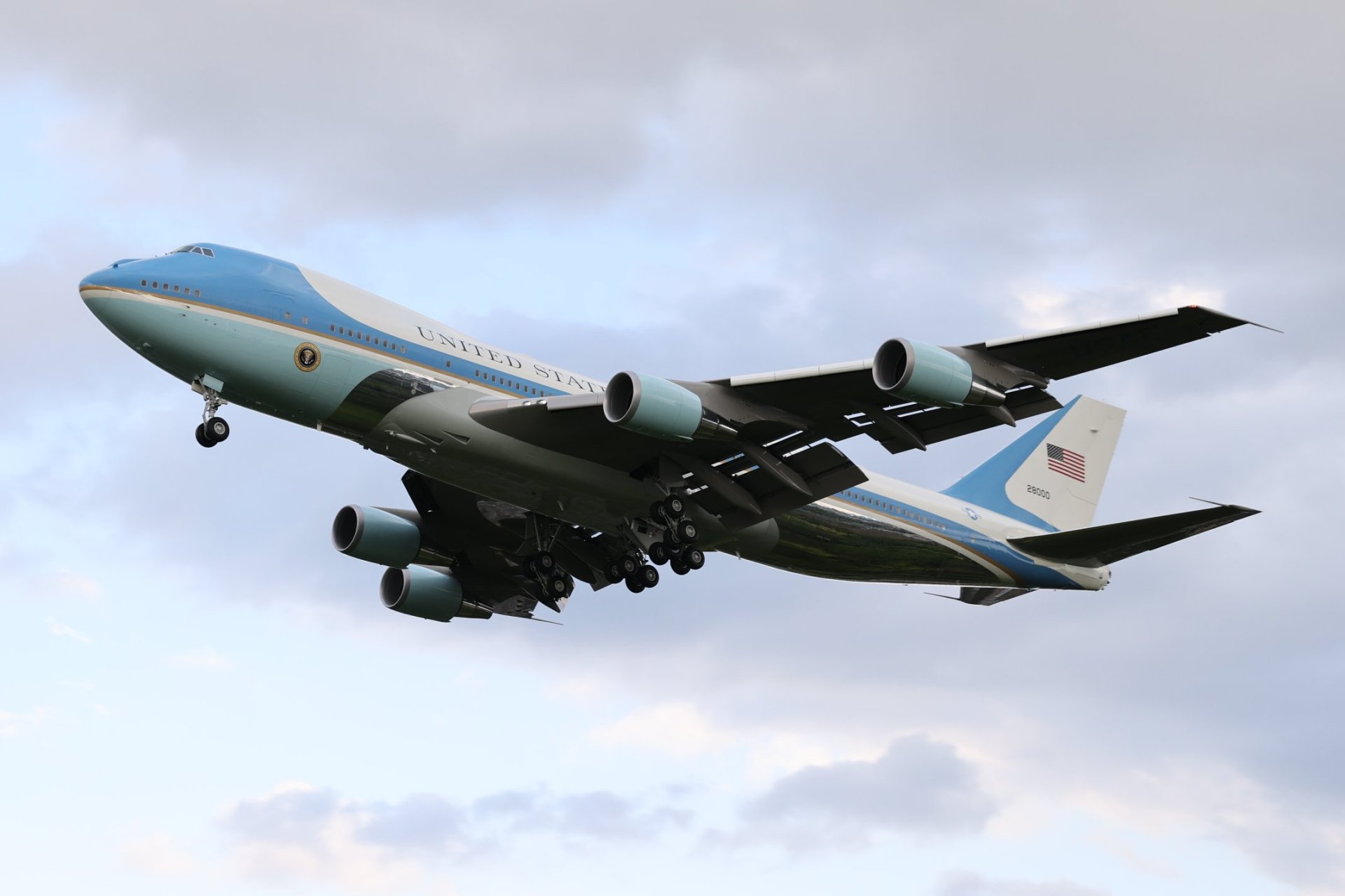 中国空军一号机图片，历史与荣耀的象征，中国空军一号机，历史与荣耀的象征图片展示