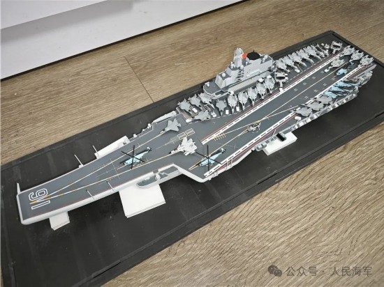 航空母舰模型手工制作过程详解，航空母舰模型手工制作的详细教程