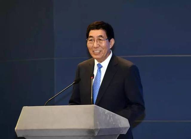 外交部部长与党委书记，引领外交新时代的双重角色，外交部部长与党委书记，引领新时代的双重角色塑造外交新篇章