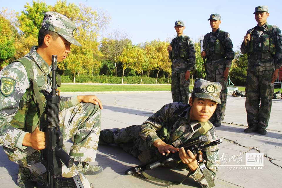 新兵下连后更累吗？——对军事训练中的阶段性适应与挑战的探讨，新兵下连后的训练挑战与阶段性适应探讨