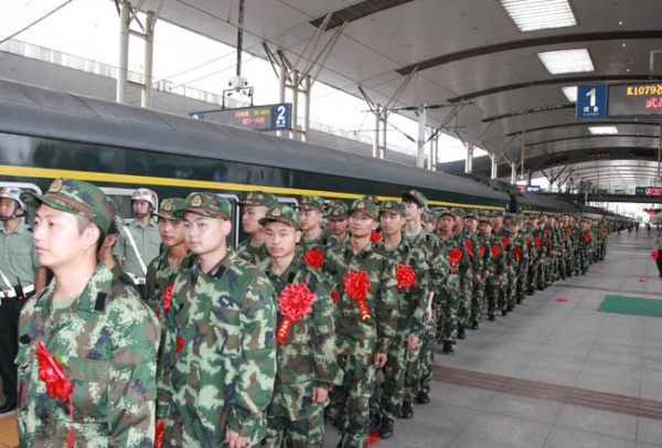 朱日和新兵的日常训练与生活，朱日和新兵日常训练与生活纪实
