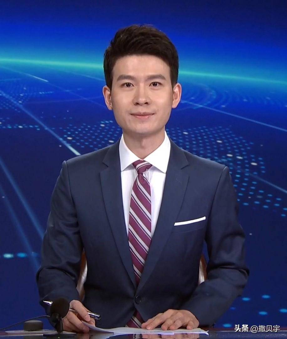 央视朝闻天下男主持的魅力与风采，央视朝闻天下男主持的魅力与风采展现