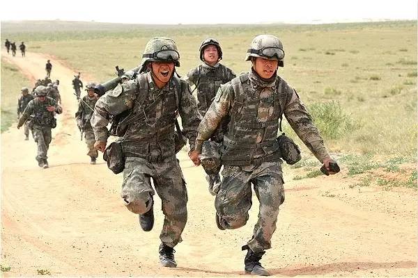 2015朱日和阅兵全程回顾，荣耀的瞬间，历史的见证，见证荣耀瞬间，回顾2015朱日和阅兵全程