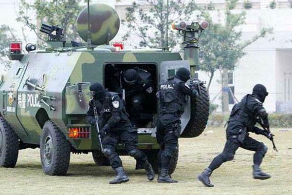 特警与武警，孰优孰劣，其实并无定论，特警与武警，优劣之争并无定论