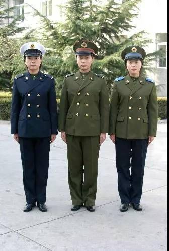 部队女兵服装，展现力量与荣耀的象征，部队女兵服装，力量与荣耀的彰显