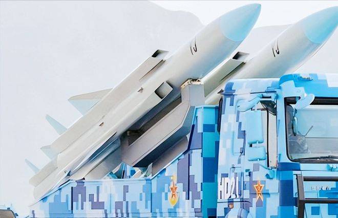 鹰击长空，导弹重量揭秘，鹰击-18导弹的重量与威力，鹰击长空揭秘，鹰击-18导弹重量与威力探究