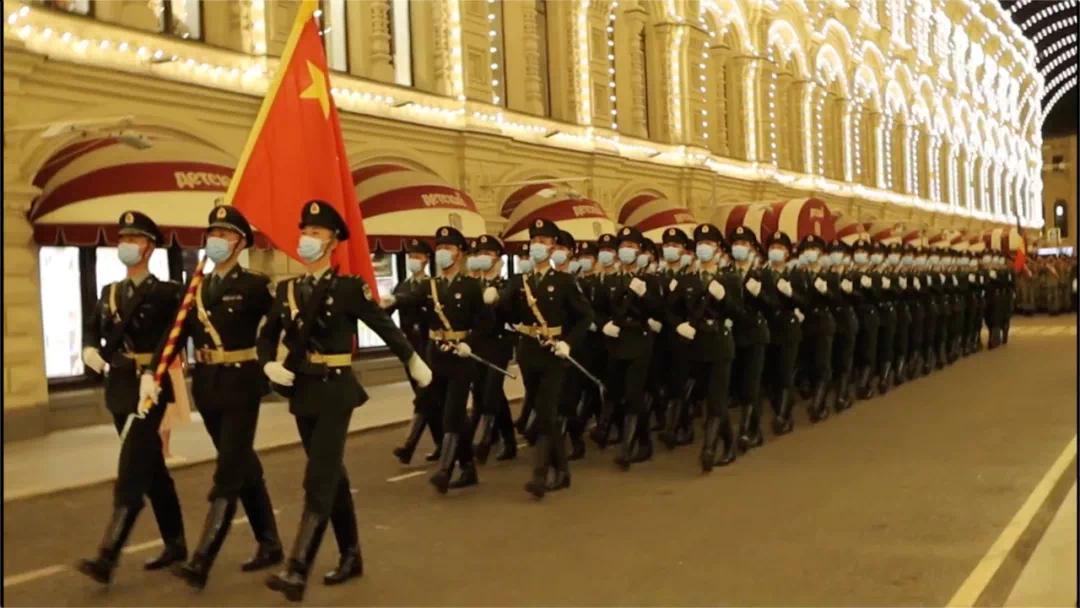 跨越国界的友谊与荣耀
