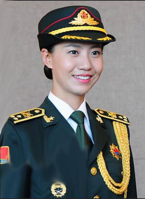 三军仪仗队视频综艺，展现荣耀与风采的震撼瞬间，三军仪仗队荣耀风采，震撼瞬间在综艺中展现