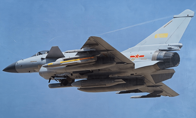 F16V战斗机与歼-10C，空中力量的两大巨头之比较，F16V战斗机与歼-10C，空中力量巨头的深度比较