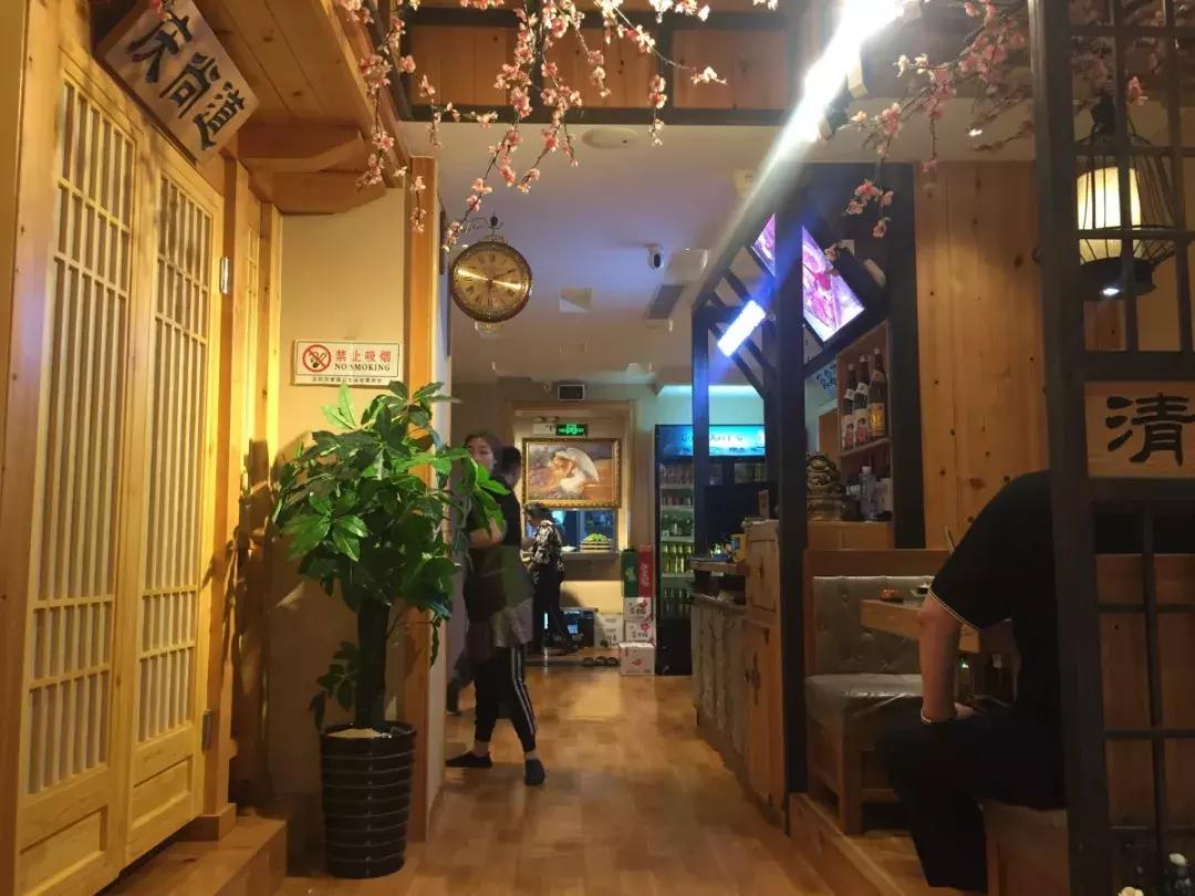 清潭洞烤肉，一场味蕾的盛宴之旅，清潭洞烤肉盛宴，味蕾的极致之旅