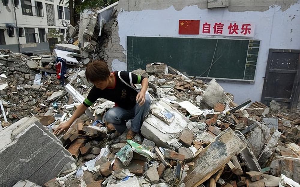 空降兵现任第十五军军长，勇担使命，铸就军魂的传奇人物，传奇人物空降兵第十五军军长勇担使命铸就军魂风采展
