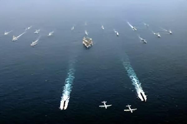 尼米兹级航母，美国海军力量的象征与全球航母时代的代表，尼米兹级航母，美国海军力量的全球代表与航母时代标杆
