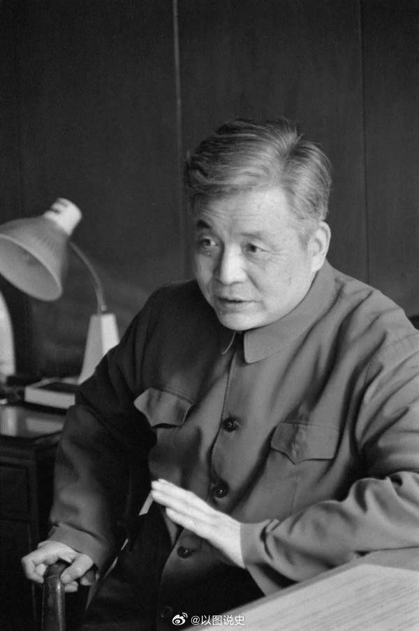 邓稼先的感人事迹，一生献给祖国的核事业，邓稼先献身核事业，一生感人事迹传颂千古