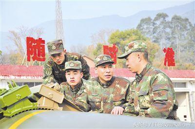 庆祝祖国华诞，回顾与展望——五十载国庆阅兵盛典，五十载国庆阅兵盛典，回顾与展望，共庆祖国华诞