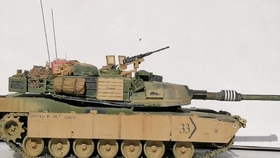 M1A2艾布拉姆斯侧面，设计与战斗力的完美融合，M1A2艾布拉姆斯侧面，设计与战斗力的无缝融合