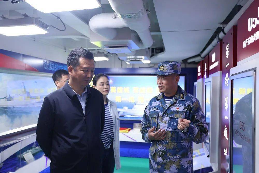 现任海军常委公示名单及其深远意义，现任海军常委公示名单，揭示的深远意义与未来展望