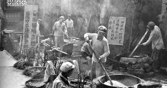 美国与中国，在冷战背景下如何影响苏联的兴衰之路，冷战背景下的美苏博弈，中国与苏联兴衰之路的交织影响