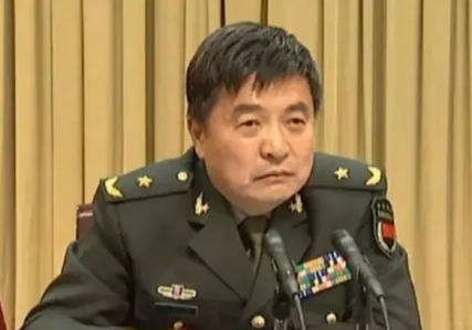 武警总部副政委颜晓东，地方精英的杰出代表，武警总部副政委颜晓东，地方精英杰出代表的风采